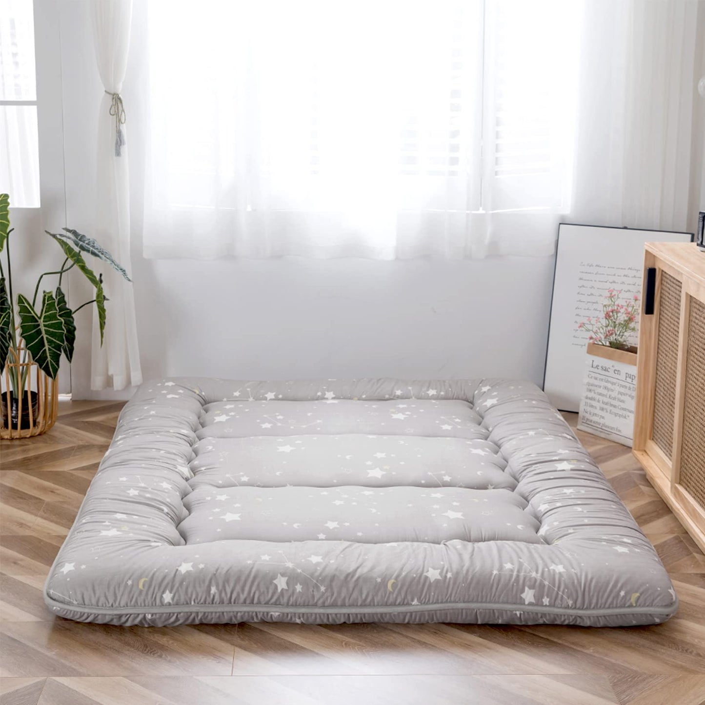 MAXYOYO Japanese Floor Mattress Futon Mattress, Constellation Printed Tatami Mat