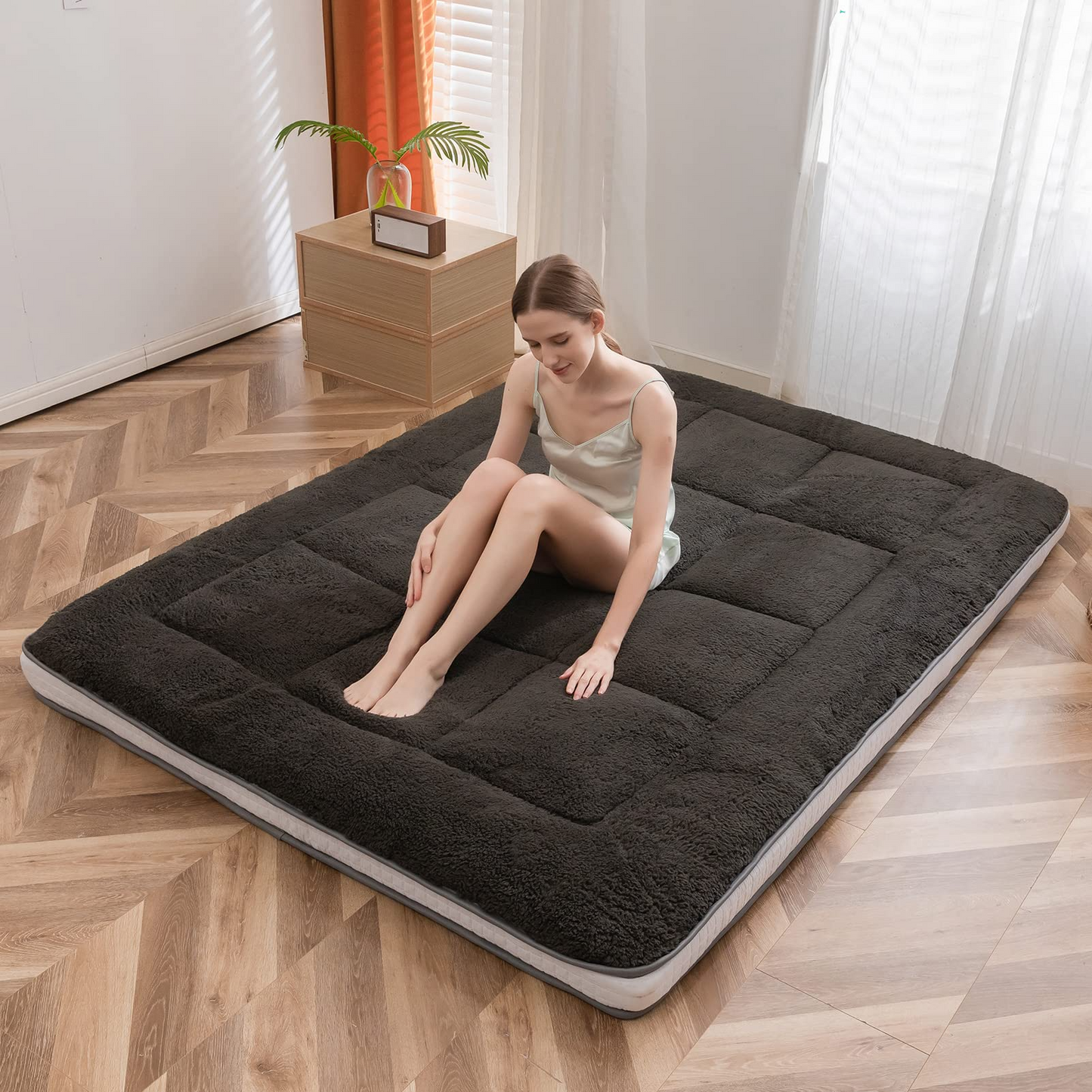 MAXYOYO Padded Sherpa Fleece Futon Mattress, Single Size Japanese Style Floor Mattress Roll Up Mattress, Dark Gray
