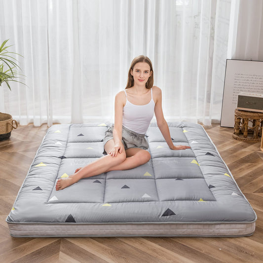 MAXYOYO Extra Thick Padded Japanese Floor Mattress, Roll Up Futon Mattress, Grey Triangle Printed